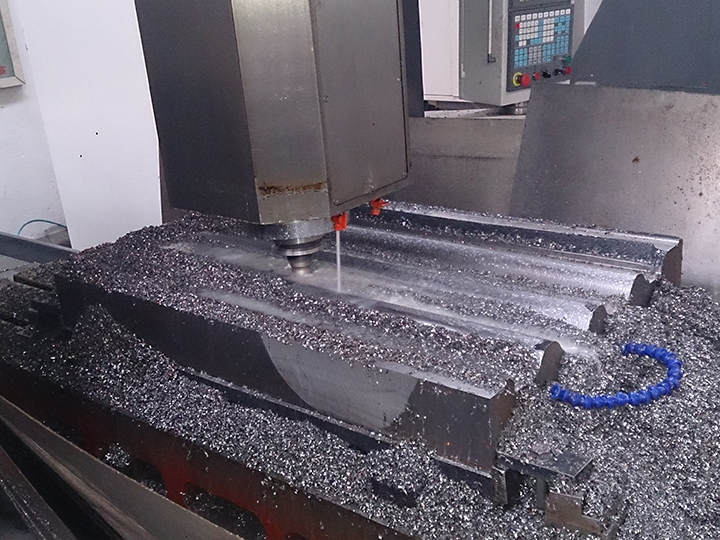 切削数控加工中心